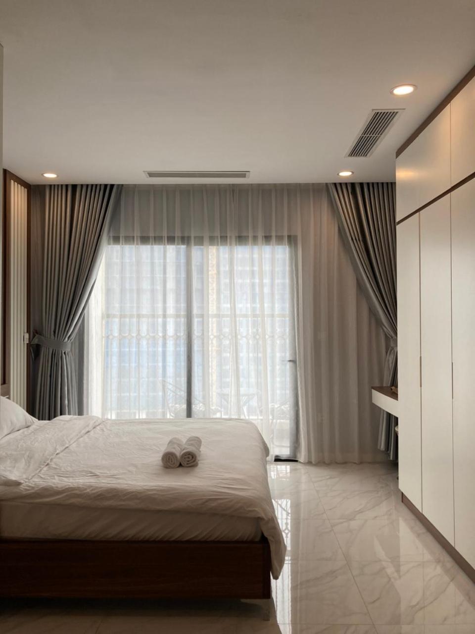 Luxury Econest - Apartment With Swimming Pool & Gym Hanoi Bagian luar foto