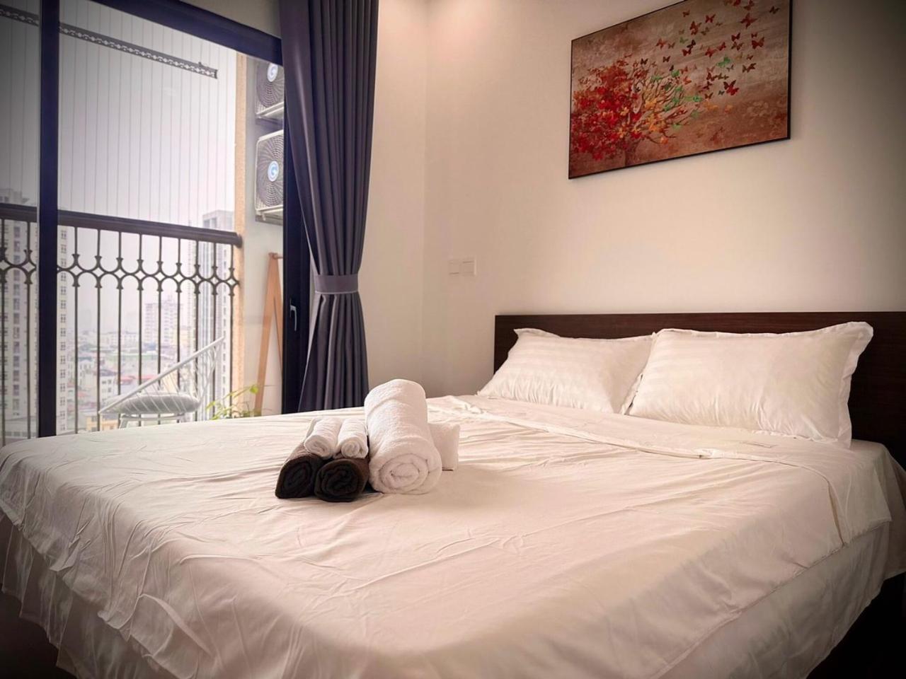 Luxury Econest - Apartment With Swimming Pool & Gym Hanoi Bagian luar foto